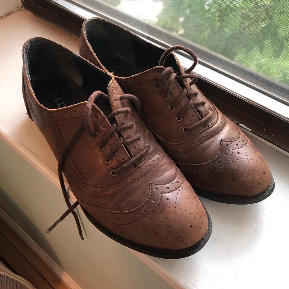 ALDO brown wing tip shoes